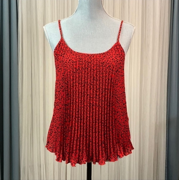 H&M Tops - Red Leopard Print Pleated Cami Top